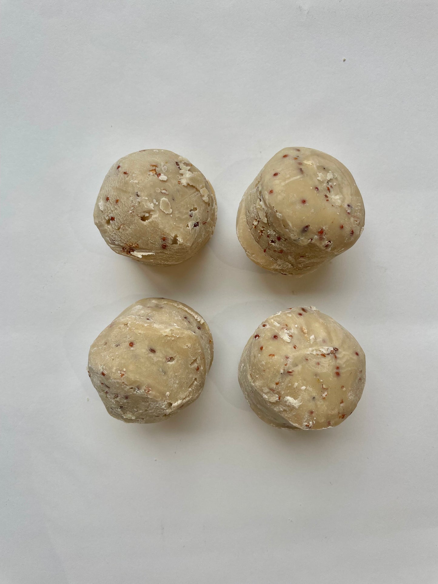 Cylindrical Suet Ball Wild Bird food Hamper - Honest2Nature