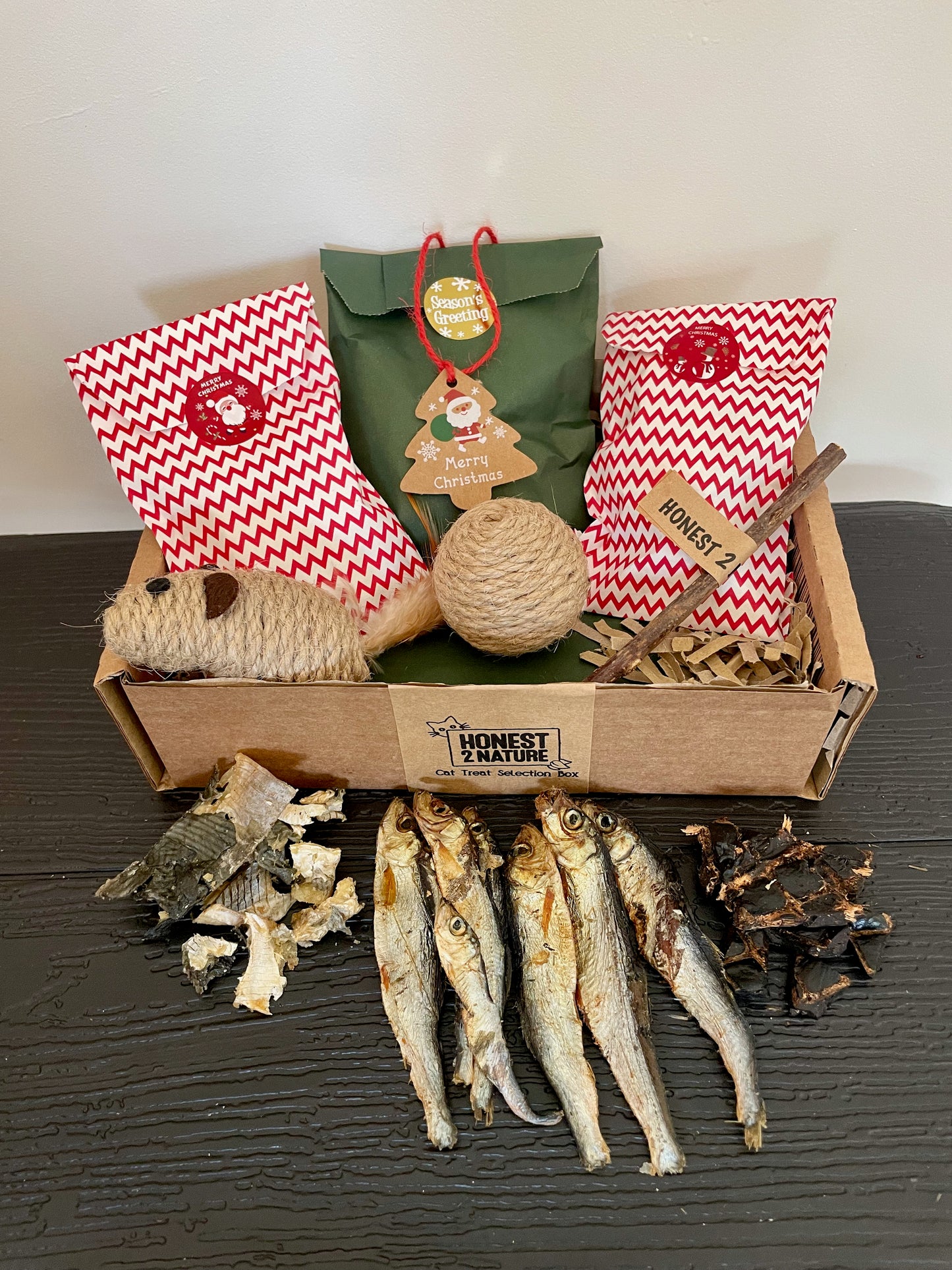 Cat Natural Treat XMAS Hamper